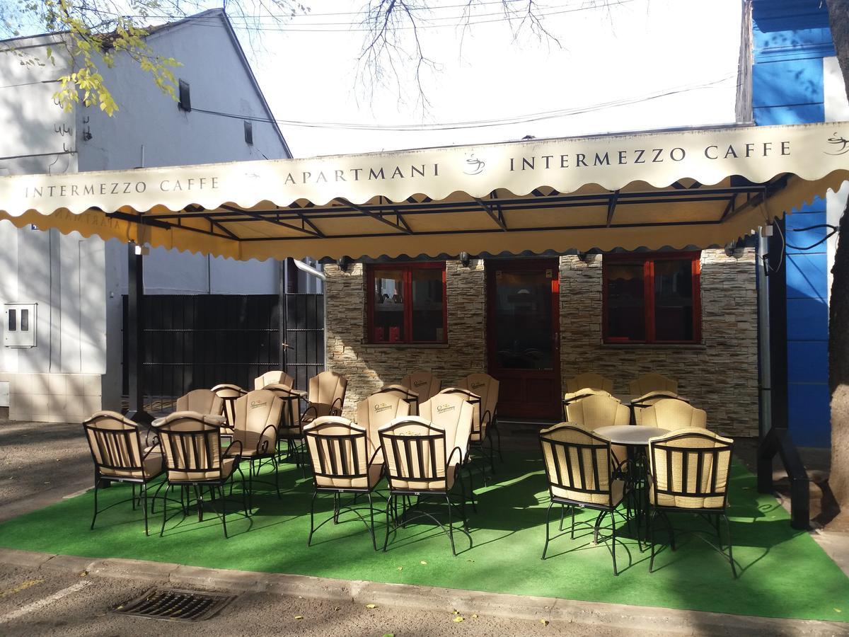 Bed&Breakfast Intermezzo Caffe Kikinda Buitenkant foto