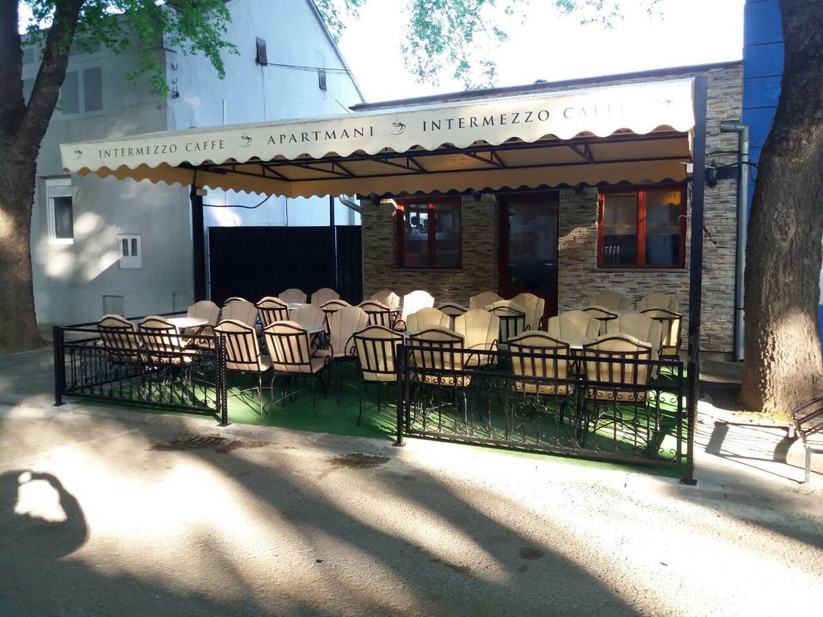 Bed&Breakfast Intermezzo Caffe Kikinda Buitenkant foto